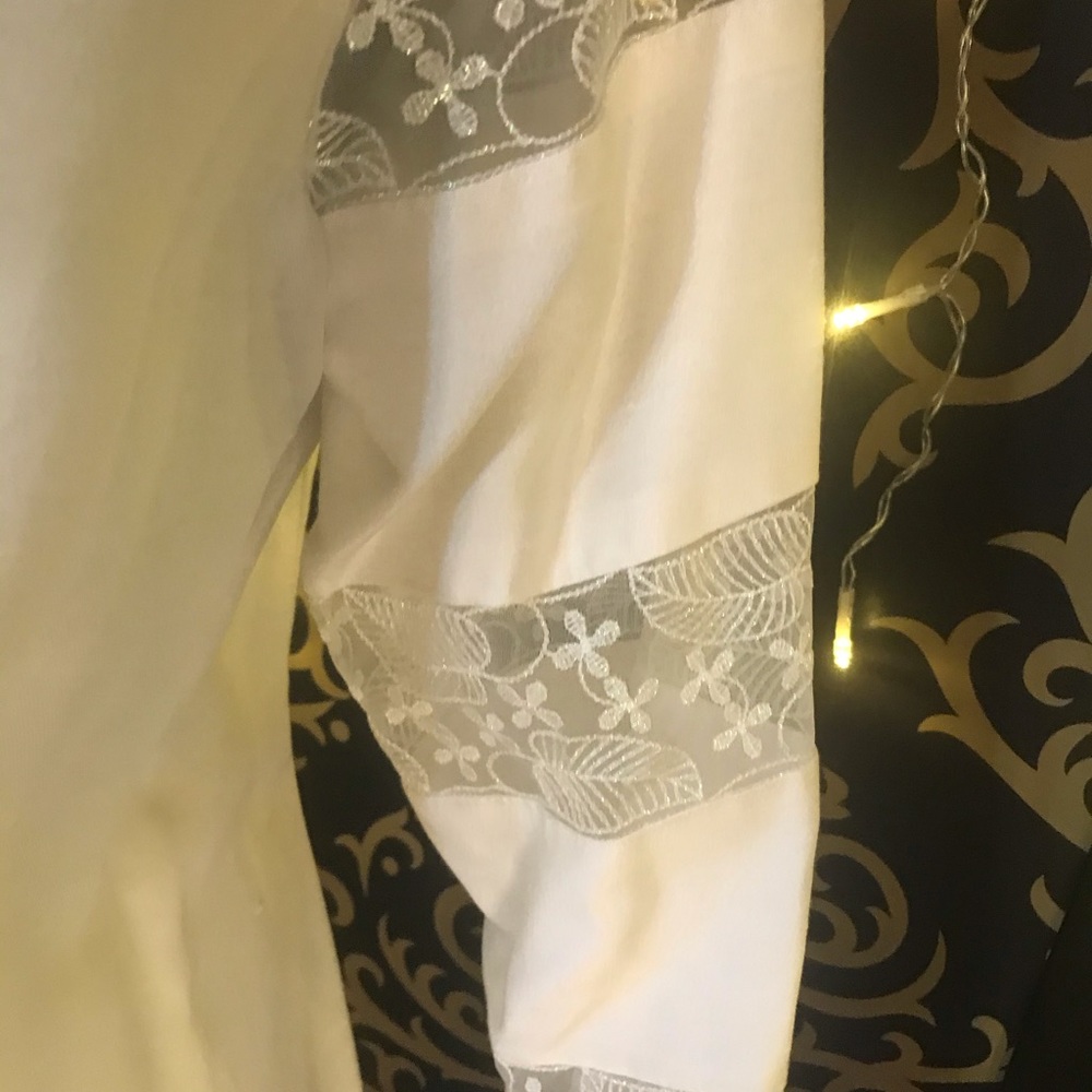 Suit - Picture 6 of 10